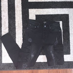 Boohoo man black ripped cargo jeans